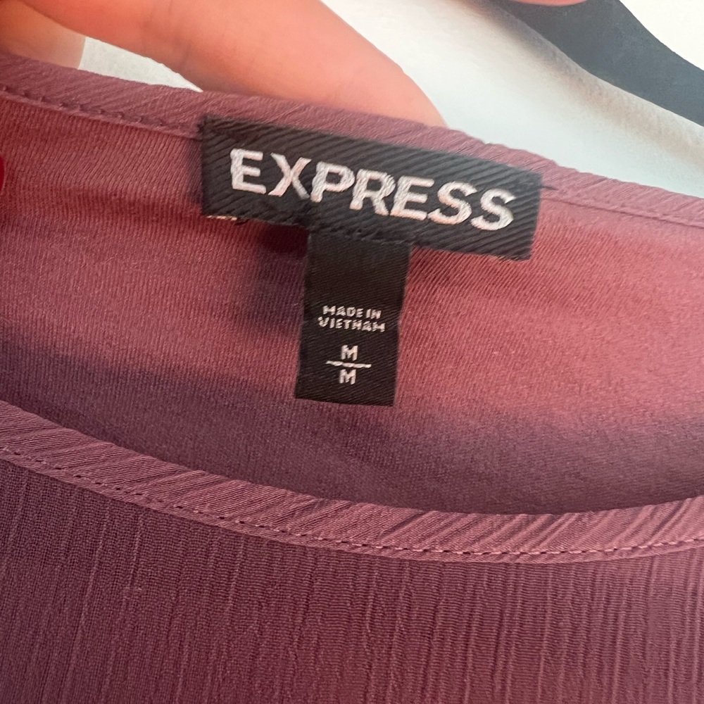 Express Ruffle Sleeve Blouse - Picture 2 of 2